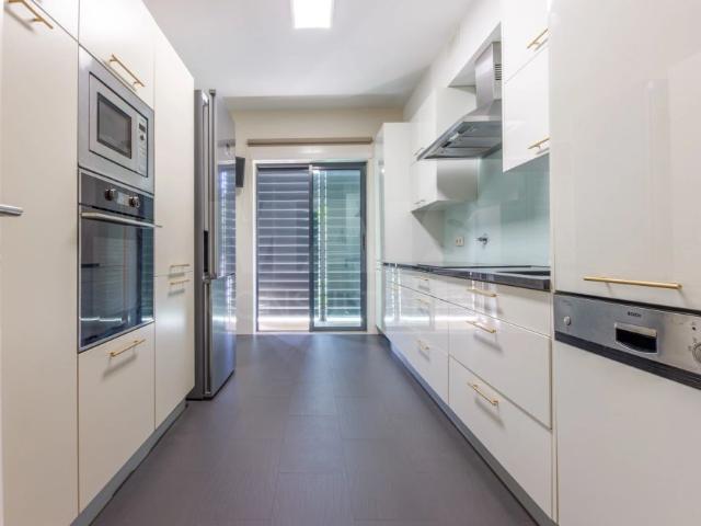 Apartamento alugar em Ribeira Acima, Oeiras