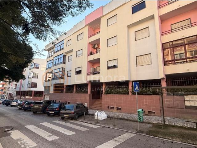 Apartamento venda em Nova Azeda, Setúbal