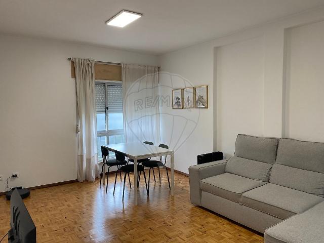 Apartamento alugar em Caldas Da Rainha, Leiria