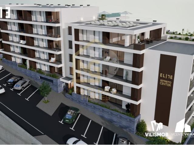 Apartamento venda em Estreito de Câmara de Lobos, Câmara De Lobos