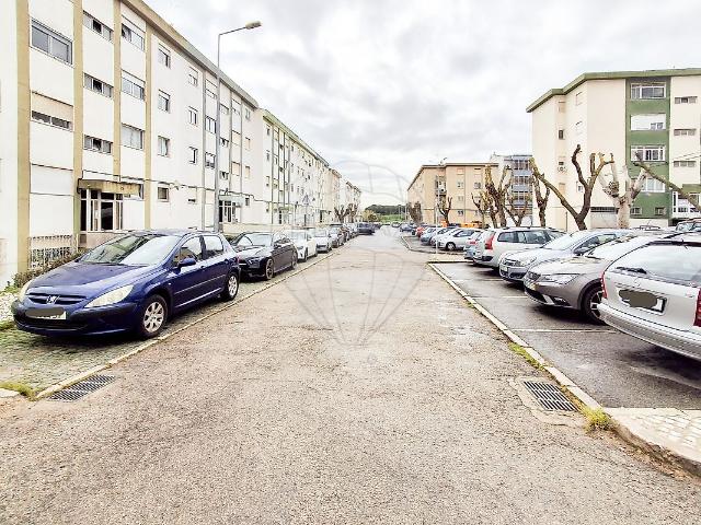 Apartamento venda em Santiago Dos Velhos, Lisboa