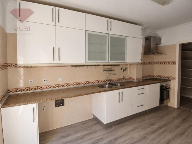 Apartamento venda em Quinta do Conde, Sesimbra