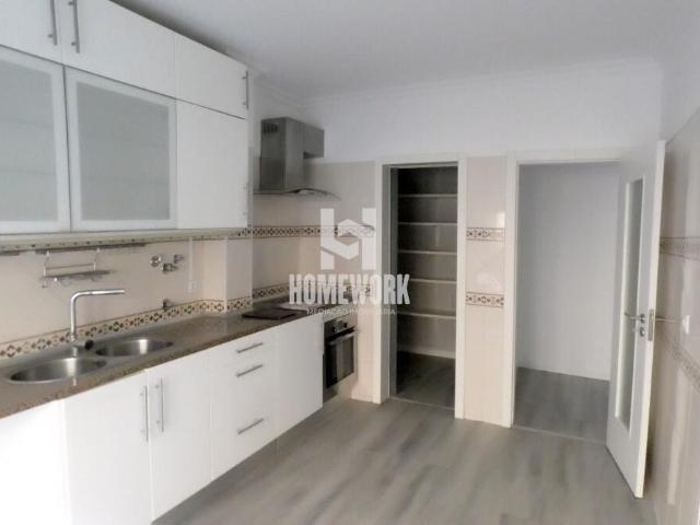 Apartamento venda em Quinta do Conde, Sesimbra