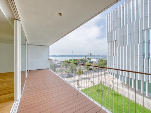 Apartamento alugar em Misericórdia, Lisboa