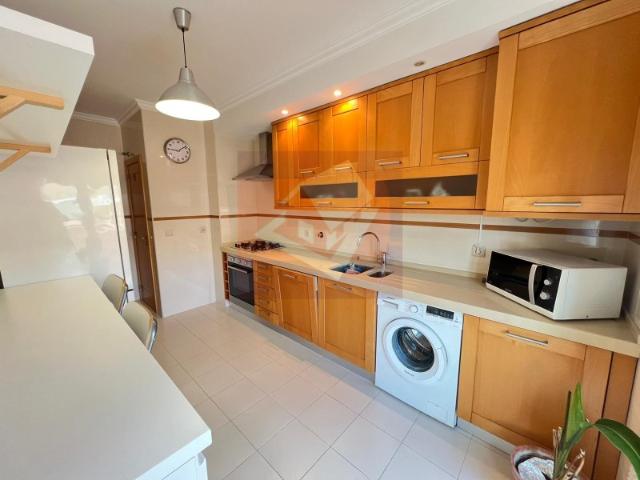 Apartamento alugar em Bairro dos CTT, Odivelas