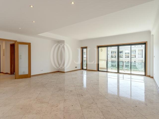 Apartamento venda em São Francisco Xavier, Lisboa