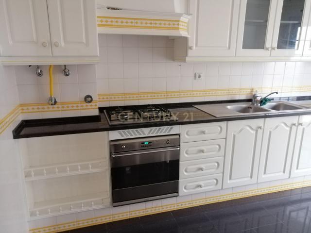 Apartamento alugar em Núcleo Urbano Histórico do Porto Salvo, Oeiras