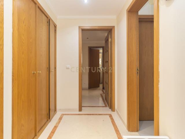 Apartamento alugar em Almada, Setúbal