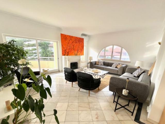 Apartamento alugar em Santo António do Estoril, Cascais