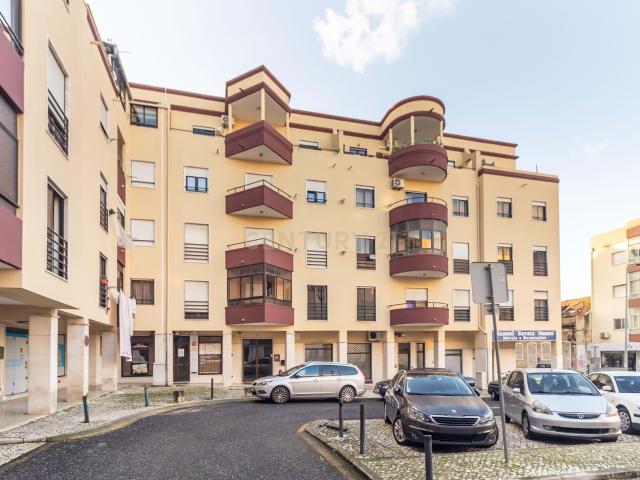 Apartamento venda em Pinheirinhos, Setúbal