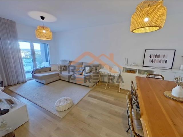 Apartamento venda em Urbanização Ponte de Carenque, Amadora
