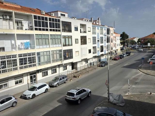 Apartamento venda em Bairro dos Corticeiros, Seixal