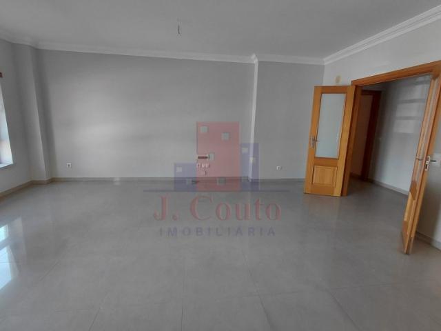 Apartamento alugar em Caldas Da Rainha, Leiria