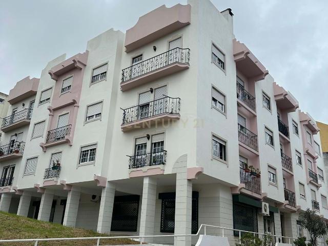 Apartamento alugar em Encosta do Sol, Amadora