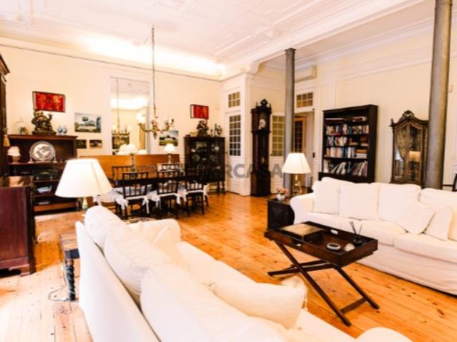 Casa venda em São Cristóvão e São Lourenço, Lisboa