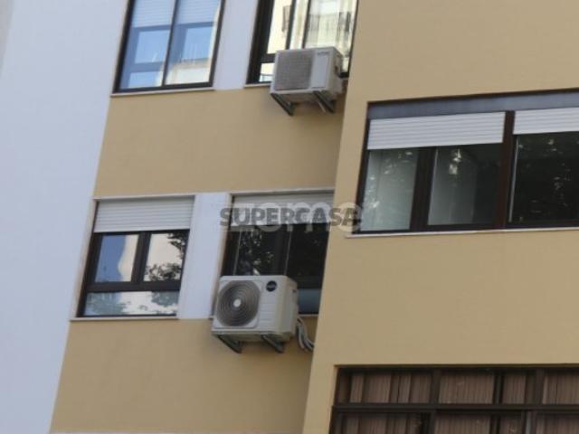 Casa venda em Alfragide, Amadora