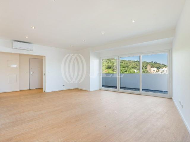 Apartamento venda em Pinheiro de Loures, Santiago Dos Velhos
