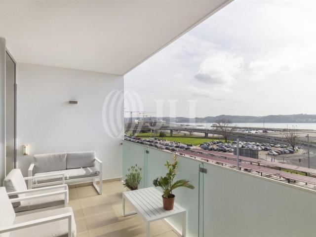 Apartamento alugar em Baixa de Algés, Oeiras