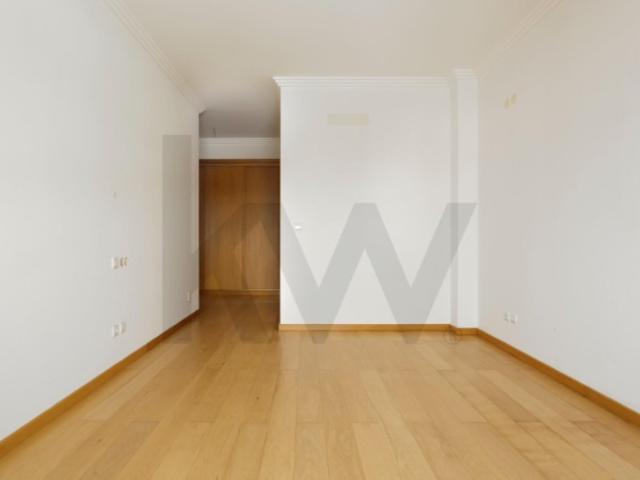 Apartamento alugar em Caspolima, Oeiras