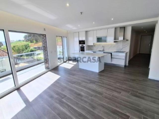 Casa venda em Pederneira, Leiria