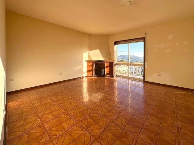 Apartamento alugar em Ralde, Póvoa De Lanhoso