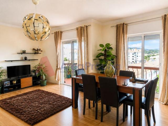 Apartamento venda em Quinta de São Martinho, Cascais