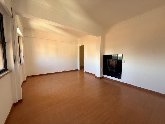 Apartamento venda em Bairro 25 de Abril, Alto do Seixalinho, Santo André e Verderena
