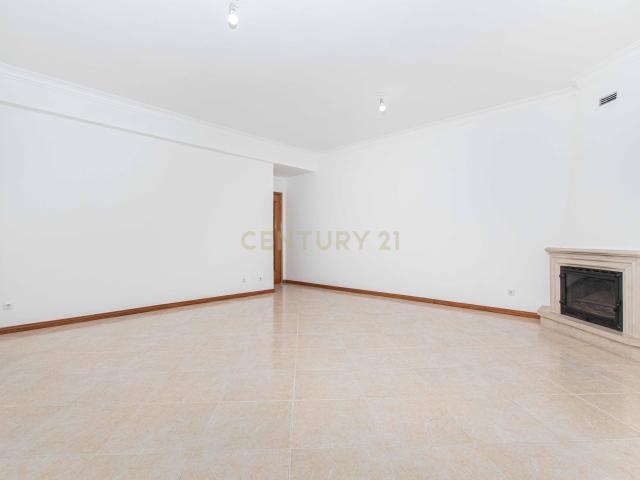Apartamento alugar em Vale Mourão, Sintra