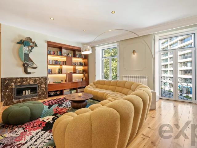 Apartamento venda em Santo António, Lisboa
