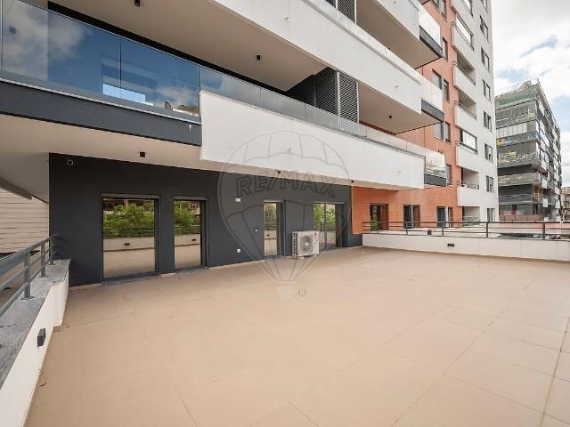 Apartamento venda em Colinas do Cruzeiro, Odivelas