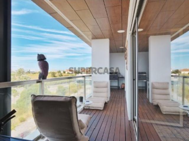 Casa venda em Capuchos, Almada