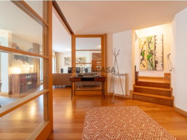 Casa venda em Porto, Lordelo Do Ouro
