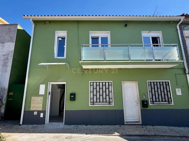 Apartamento alugar em Bairro de São Lourenço, Santiago Dos Velhos