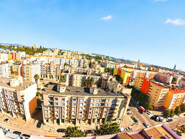 Apartamento venda em Alcaniça, Almada