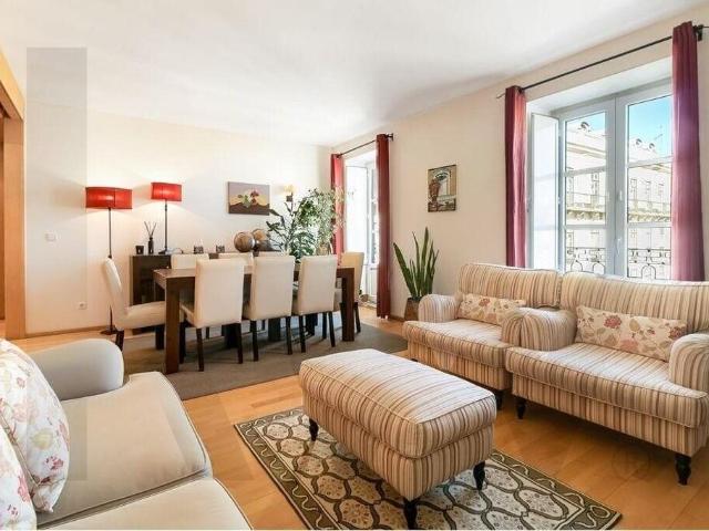 Apartamento venda em Mercês, Lisboa