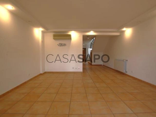 Apartamento alugar em Almada, Setúbal