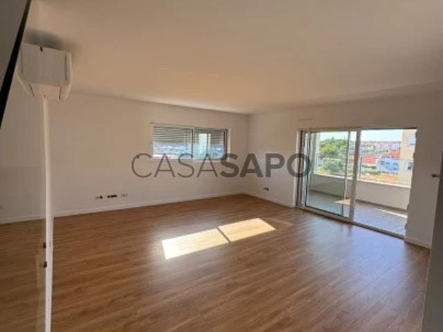 Apartamento alugar em Urbanização Vale Salgueiro, Montijo