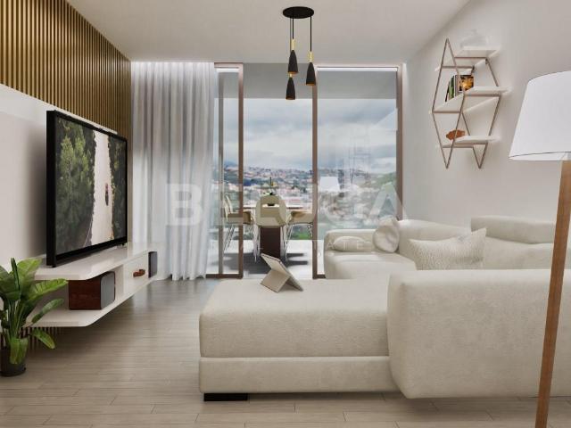 Apartamento venda em Câmara De Lobos, Ilha Da Madeira