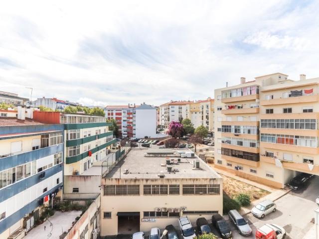 Apartamento venda em Agualva