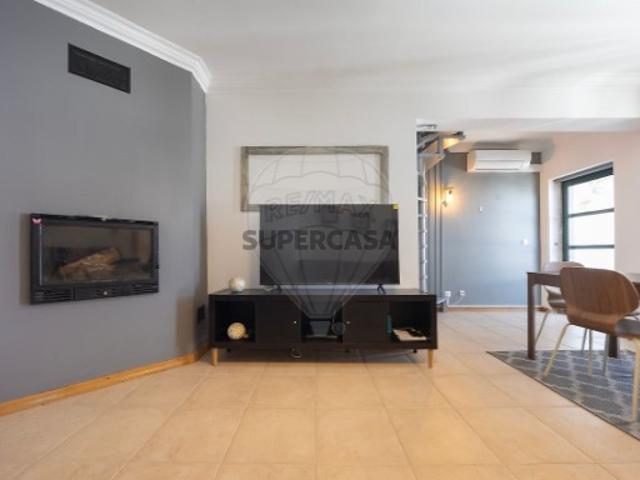 Casa venda em Alenquer (Santo Estêvão e Triana), Alenquer