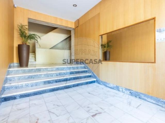 Casa venda em Alfragide, Amadora