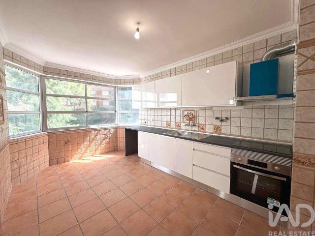 Apartamento venda em Tapada das Mercês, Sintra