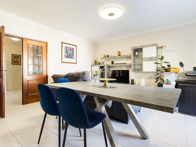 Apartamento venda em Tapada das Mercês, Sintra