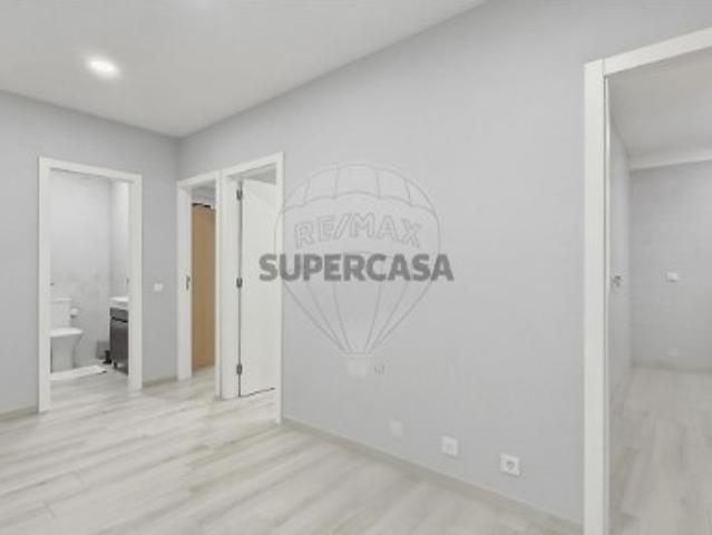 Casa venda em Alto da Ponte, Almada