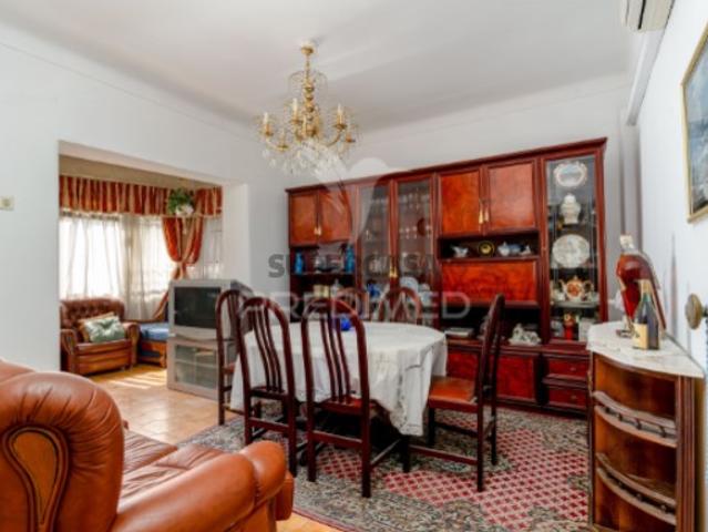 Casa venda em Almada Velha, Almada