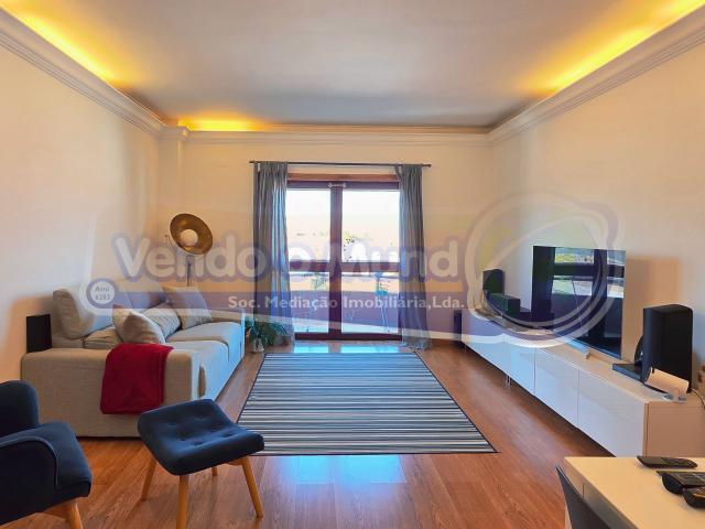 Apartamento venda em Sobralinho, Lisboa