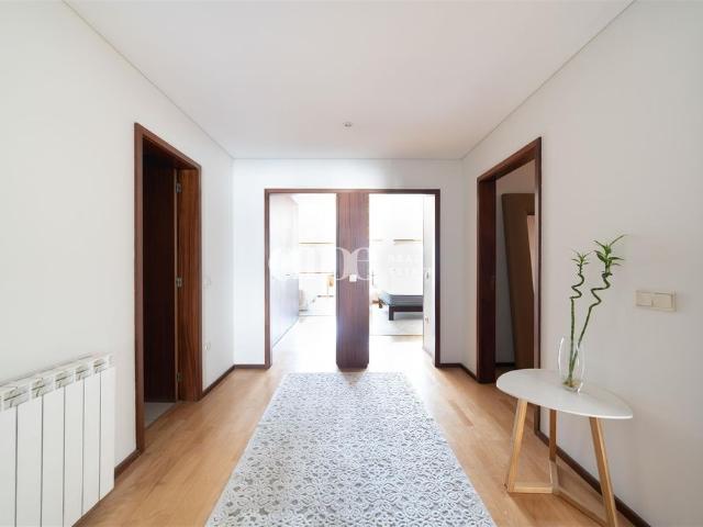 Apartamento alugar em Oliveira, São Paio e São Sebastião, Guimarães
