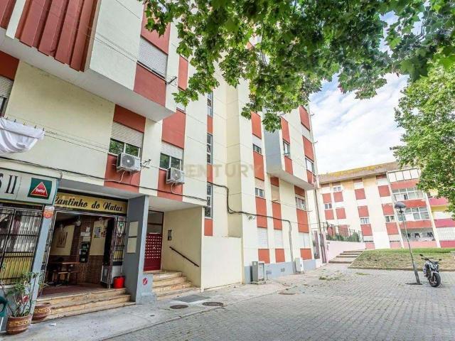 Apartamento venda em Afonso Costa, Setúbal