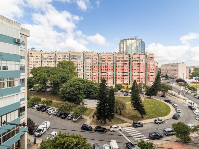 Apartamento venda em Picheleira, Lisboa