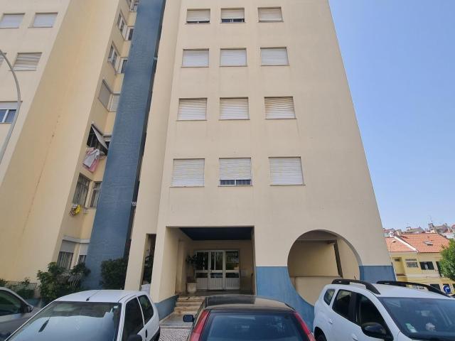 Apartamento alugar em Benfica